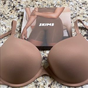 SKIMS push up bra 32DD